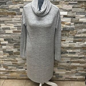 GAP Heather Gray Knit Top